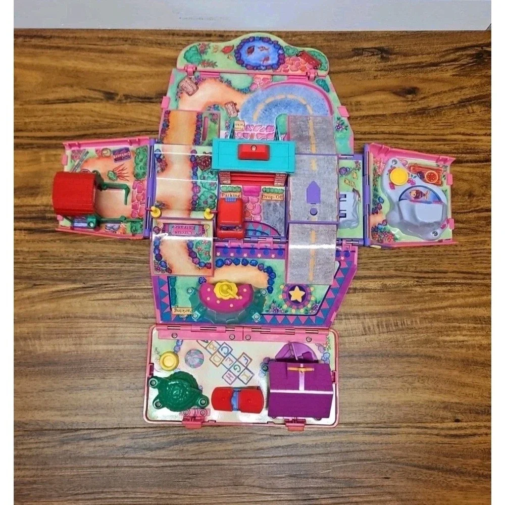 Vtg  1995 Pound Puppies Super Pound Van Deluxe Playset by Galoob - 90% Complete